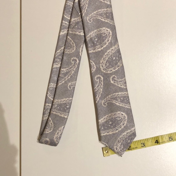 Ben Sherman paisley tie. Gift grey and white - Picture 5 of 6